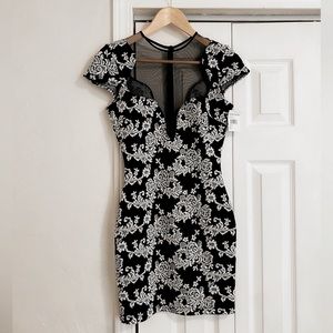 Black & white floral mini dress. One Rad Girl by Dress the Population. Small